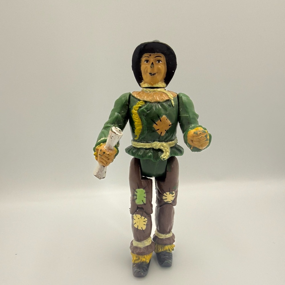 Wizard of Oz scare crow action figure